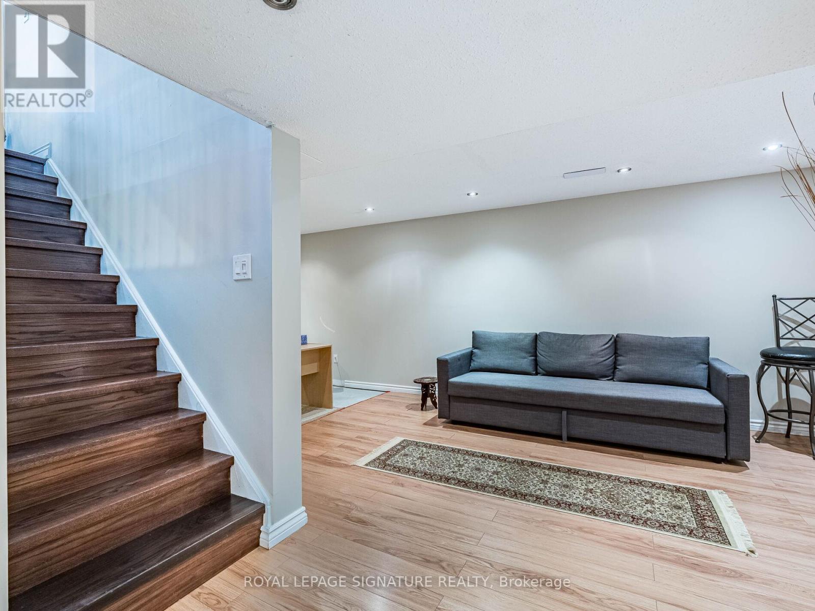 303 Howard Crescent, Orangeville, Ontario  L9W 4Y3 - Photo 34 - W12668088