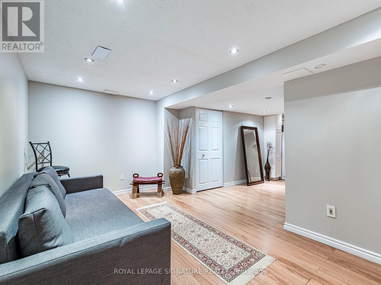 303 Howard Crescent, Orangeville, Ontario  L9W 4Y3 - Photo 35 - W12668088