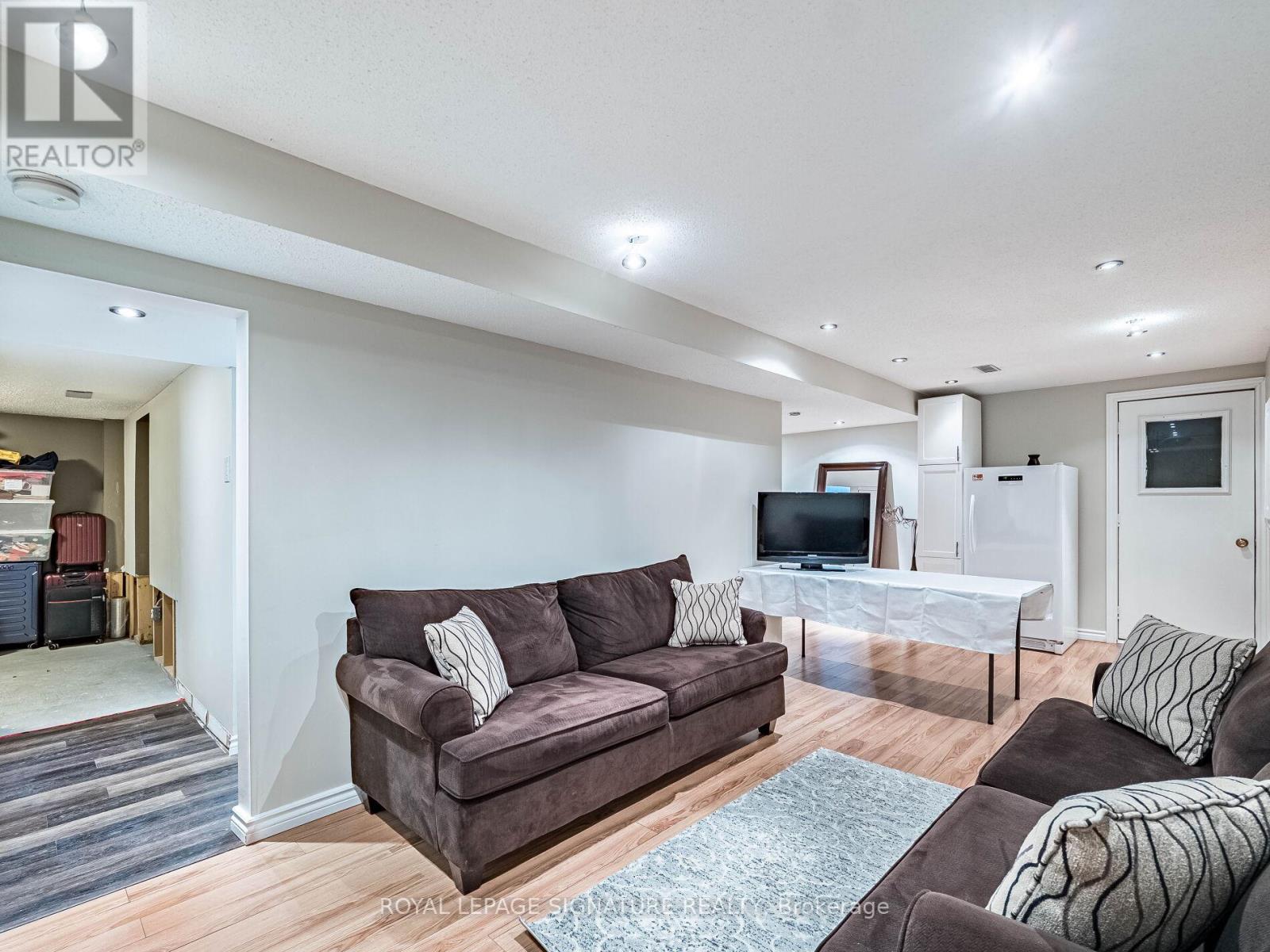 303 Howard Crescent, Orangeville, Ontario  L9W 4Y3 - Photo 37 - W12668088