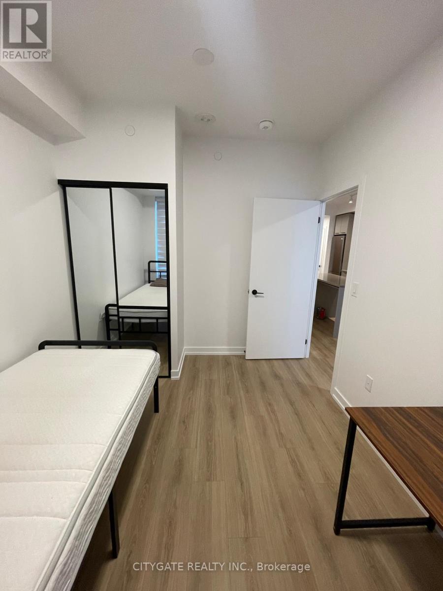 212 - 10 Lagerfeld Drive, Brampton, Ontario  L7A 5L3 - Photo 4 - W12668096