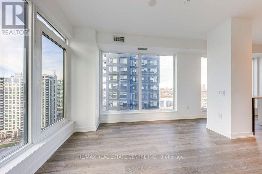 3510 - 395 Square One Drive, Mississauga, Ontario  L5B 0P6 - Photo 14 - W12668114