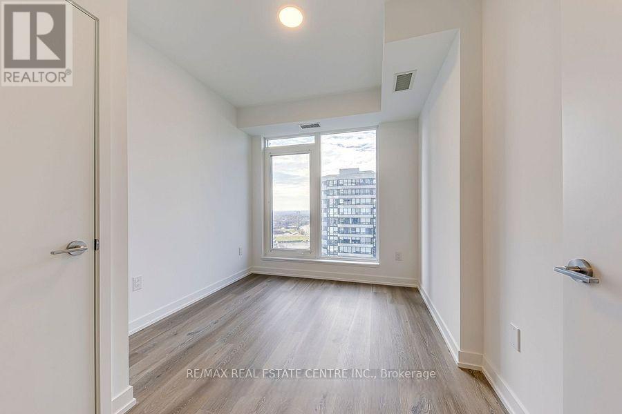 3510 - 395 Square One Drive, Mississauga, Ontario  L5B 0P6 - Photo 15 - W12668114