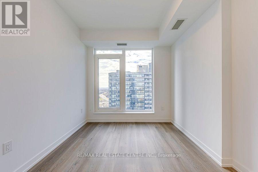 3510 - 395 Square One Drive, Mississauga, Ontario  L5B 0P6 - Photo 16 - W12668114