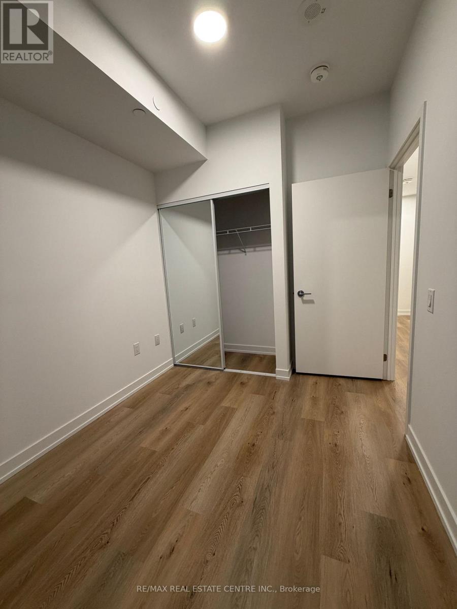 3510 - 395 Square One Drive, Mississauga, Ontario  L5B 0P6 - Photo 22 - W12668114