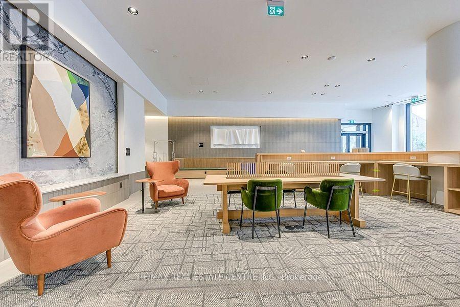 3510 - 395 Square One Drive, Mississauga, Ontario  L5B 0P6 - Photo 27 - W12668114