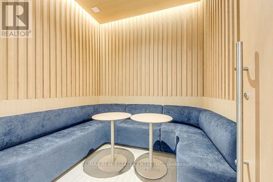 3510 - 395 Square One Drive, Mississauga, Ontario  L5B 0P6 - Photo 28 - W12668114