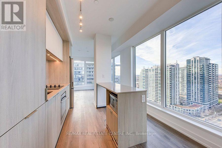 3510 - 395 Square One Drive, Mississauga, Ontario  L5B 0P6 - Photo 6 - W12668114