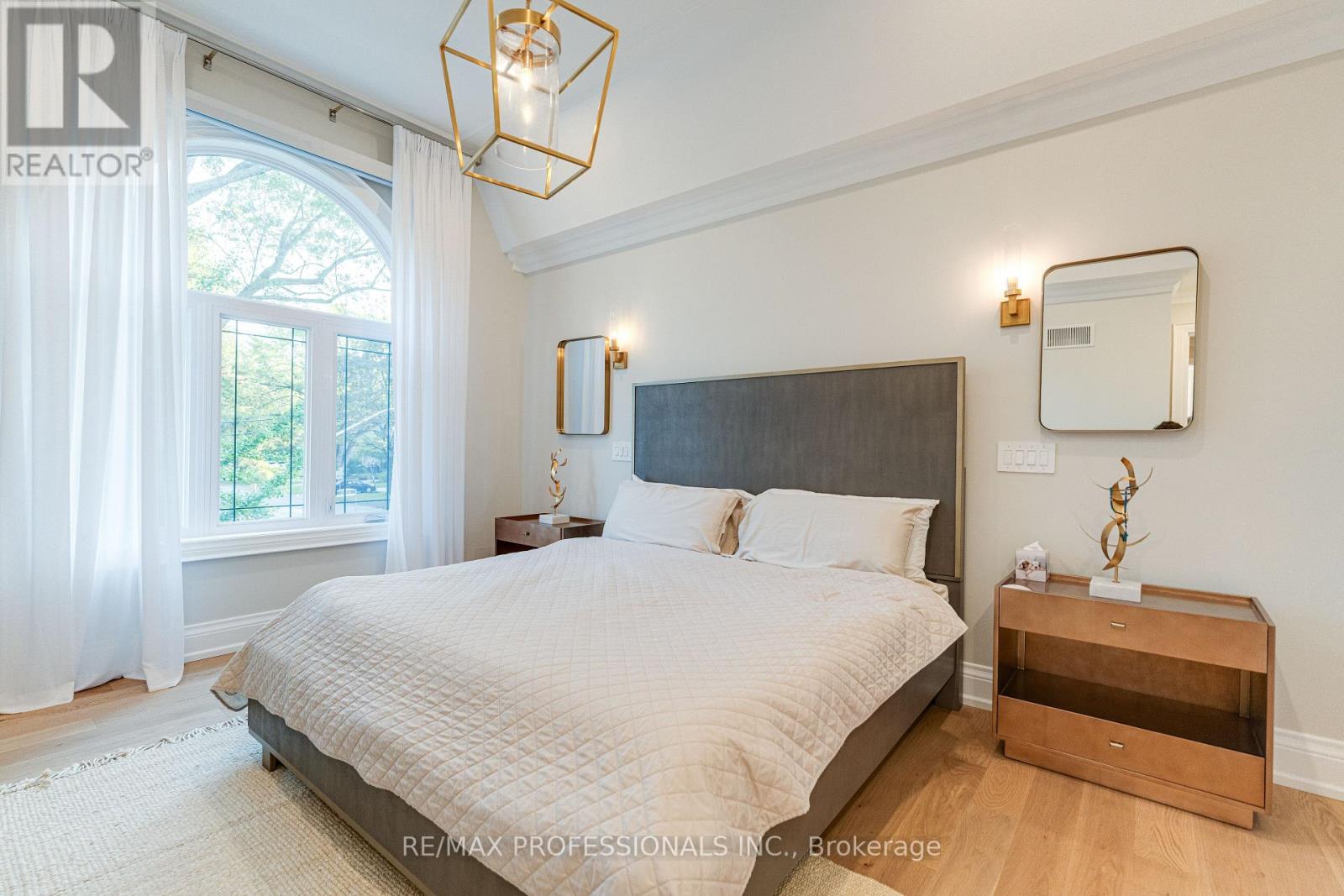 161 The Kingsway, Toronto, Ontario  M8X 2V5 - Photo 24 - W12668118