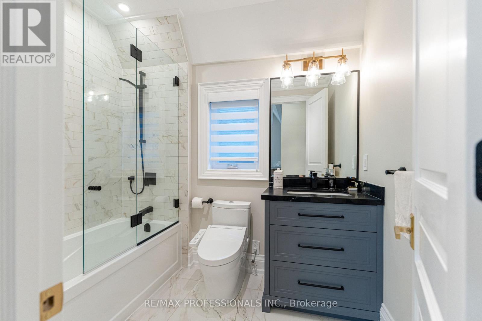 161 The Kingsway, Toronto, Ontario  M8X 2V5 - Photo 26 - W12668118