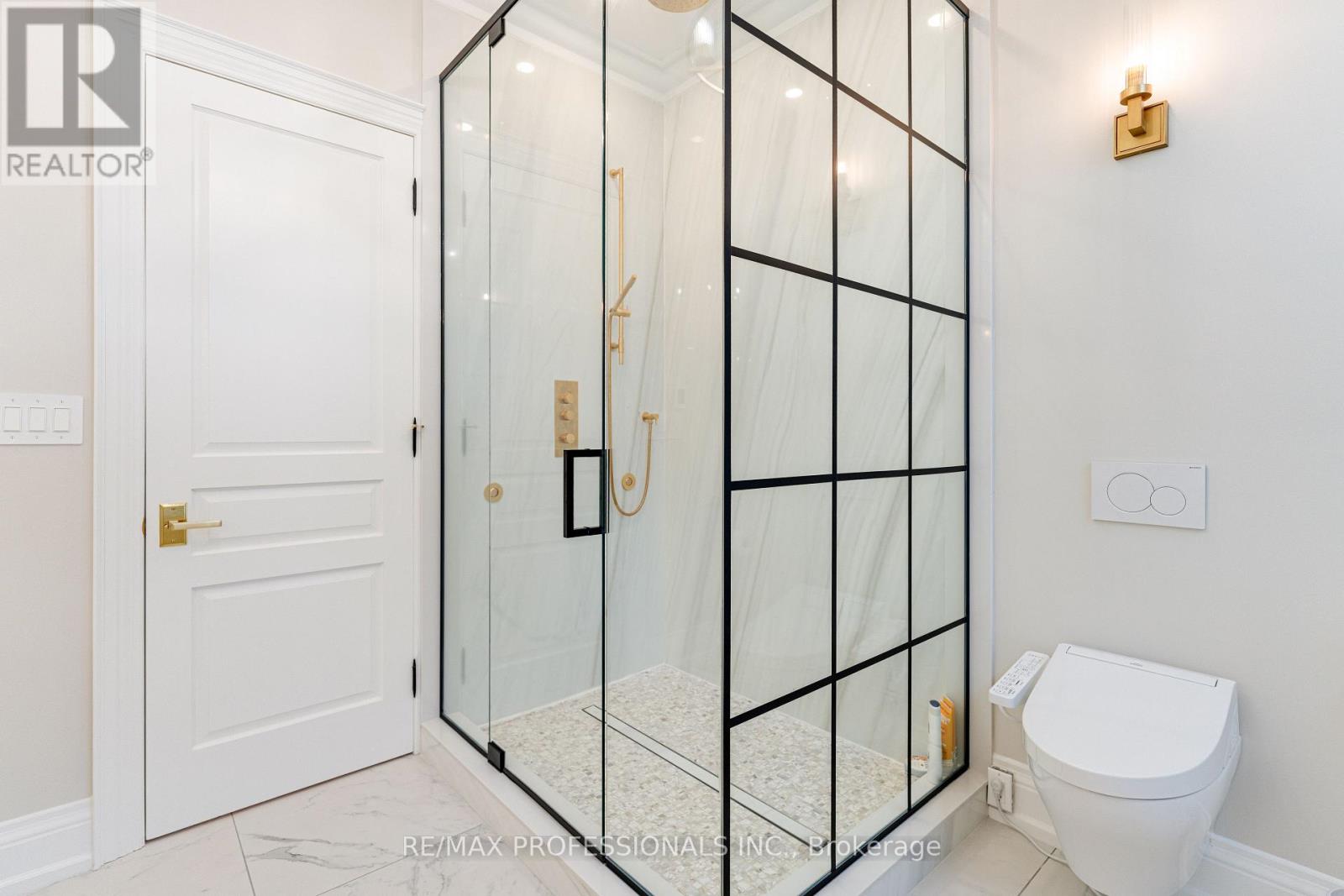 161 The Kingsway, Toronto, Ontario  M8X 2V5 - Photo 36 - W12668118