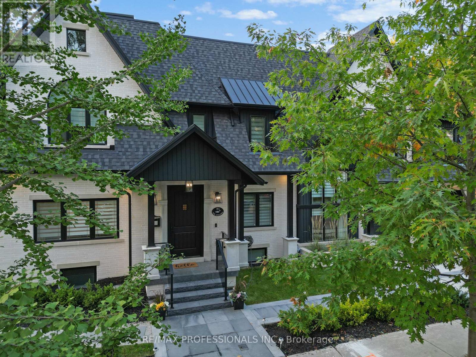 161 The Kingsway, Toronto, Ontario  M8X 2V5 - Photo 43 - W12668118