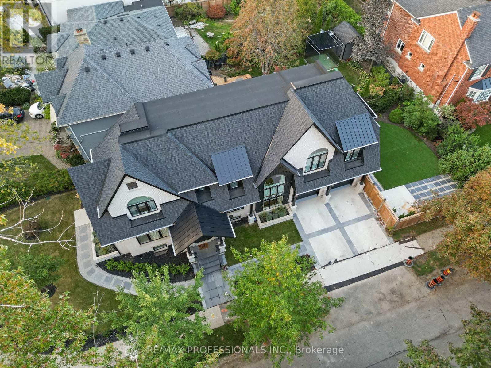 161 The Kingsway, Toronto, Ontario  M8X 2V5 - Photo 44 - W12668118