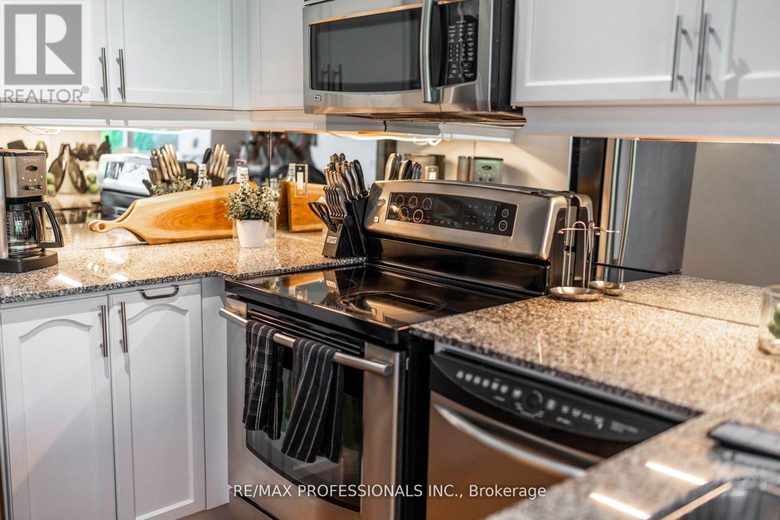 203 - 58 Marine Parade Drive, Toronto, Ontario  M8V 4G1 - Photo 14 - W12668148