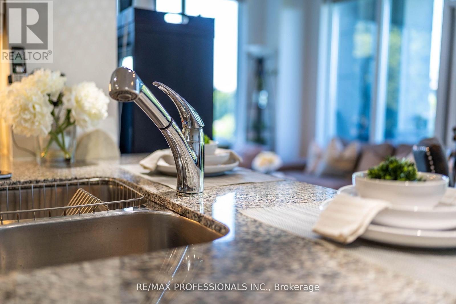 203 - 58 Marine Parade Drive, Toronto, Ontario  M8V 4G1 - Photo 15 - W12668148