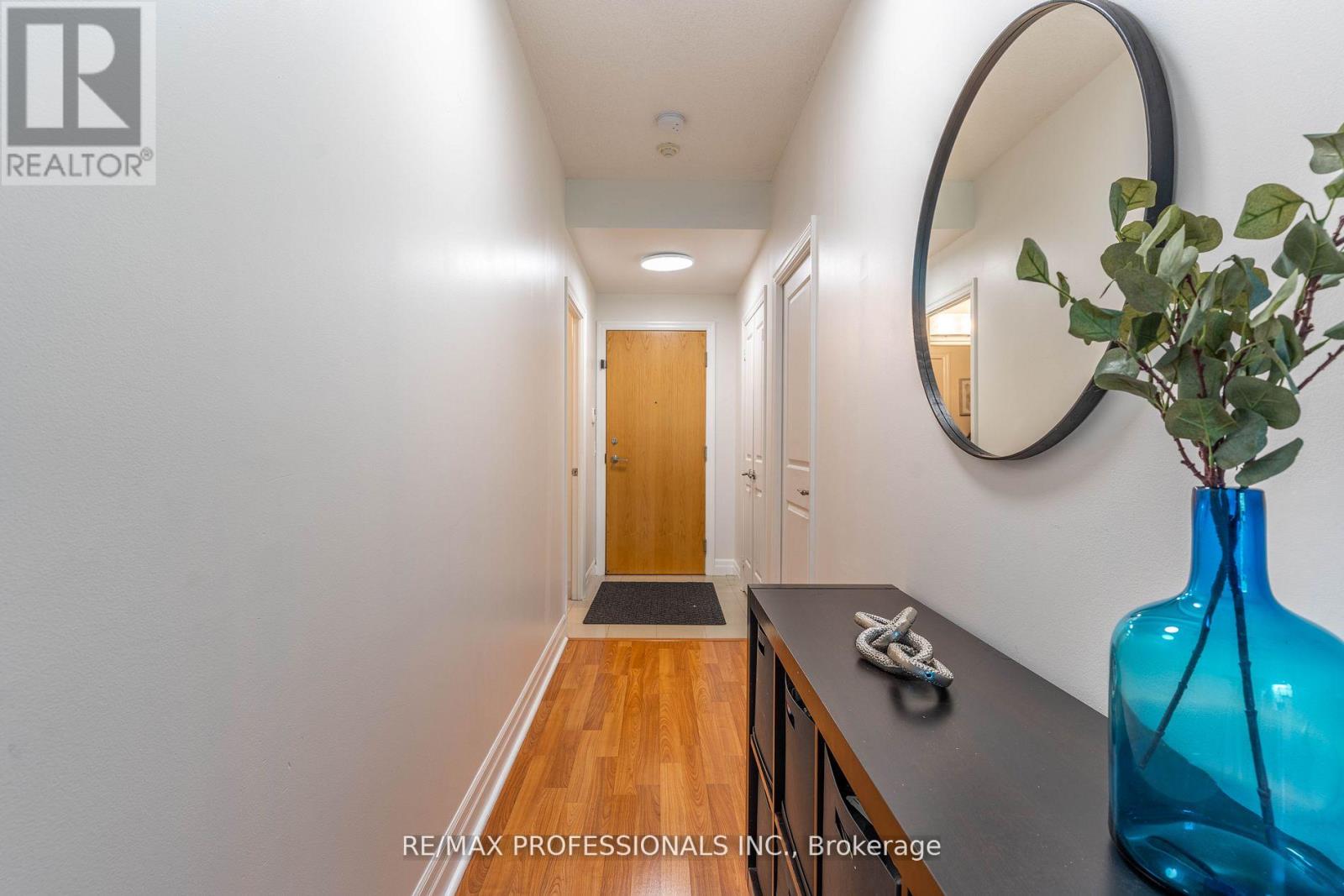 203 - 58 Marine Parade Drive, Toronto, Ontario  M8V 4G1 - Photo 4 - W12668148