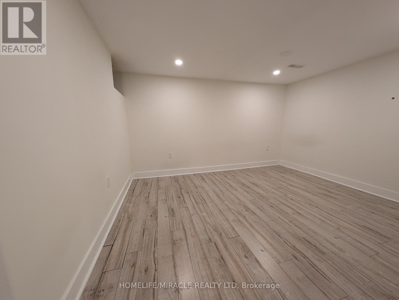 Bsmt - 33 Trammell Lane, Brampton, Ontario  L6Y 4J3 - Photo 3 - W12668152