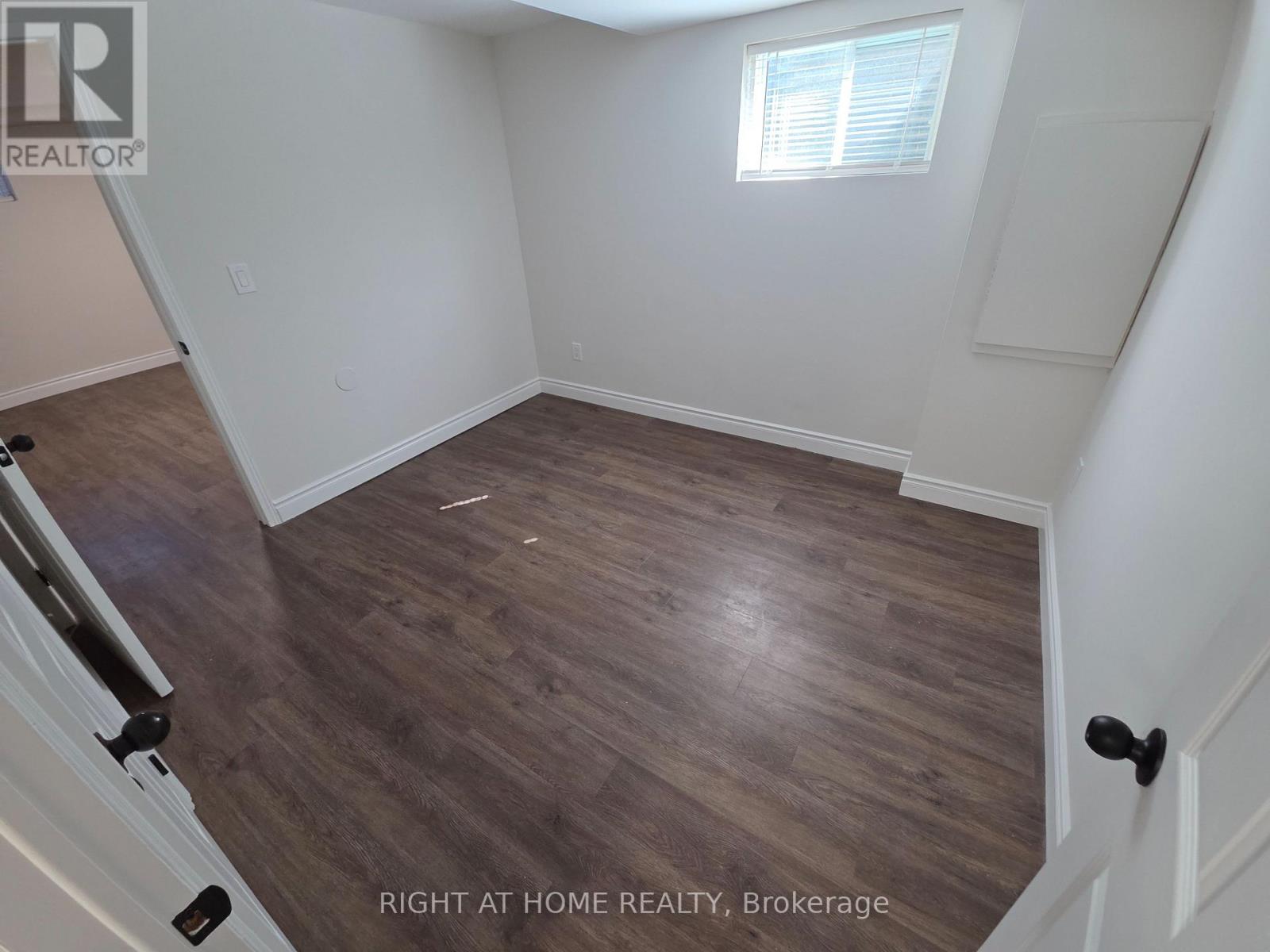 478 Winfield Terrace, Mississauga, Ontario  L5R 1P6 - Photo 14 - W12668170