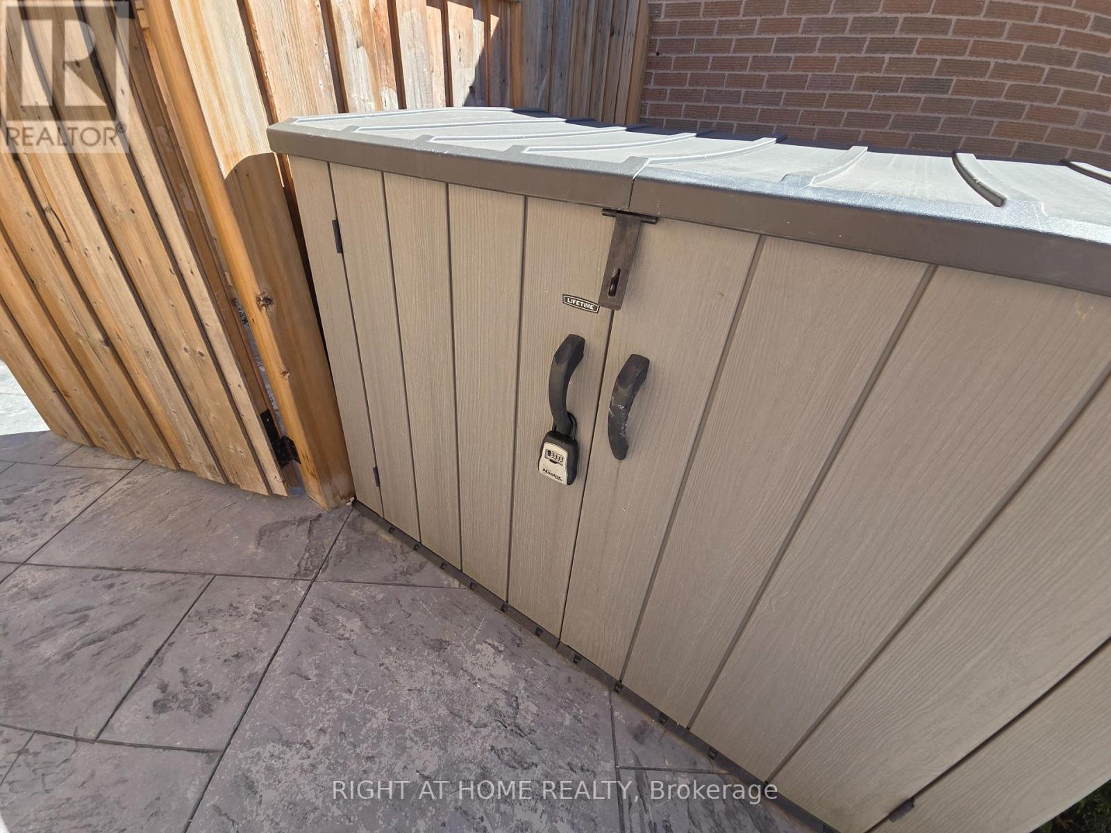 478 Winfield Terrace, Mississauga, Ontario  L5R 1P6 - Photo 15 - W12668170