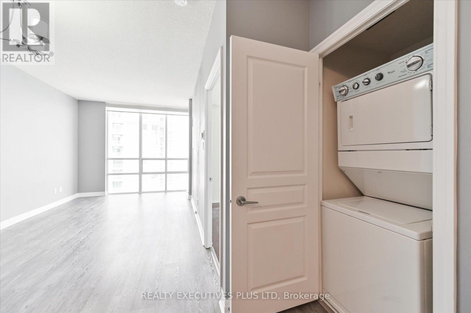 2103 - 3515 Kariya Drive, Mississauga, Ontario  L5B 0C1 - Photo 13 - W12668200