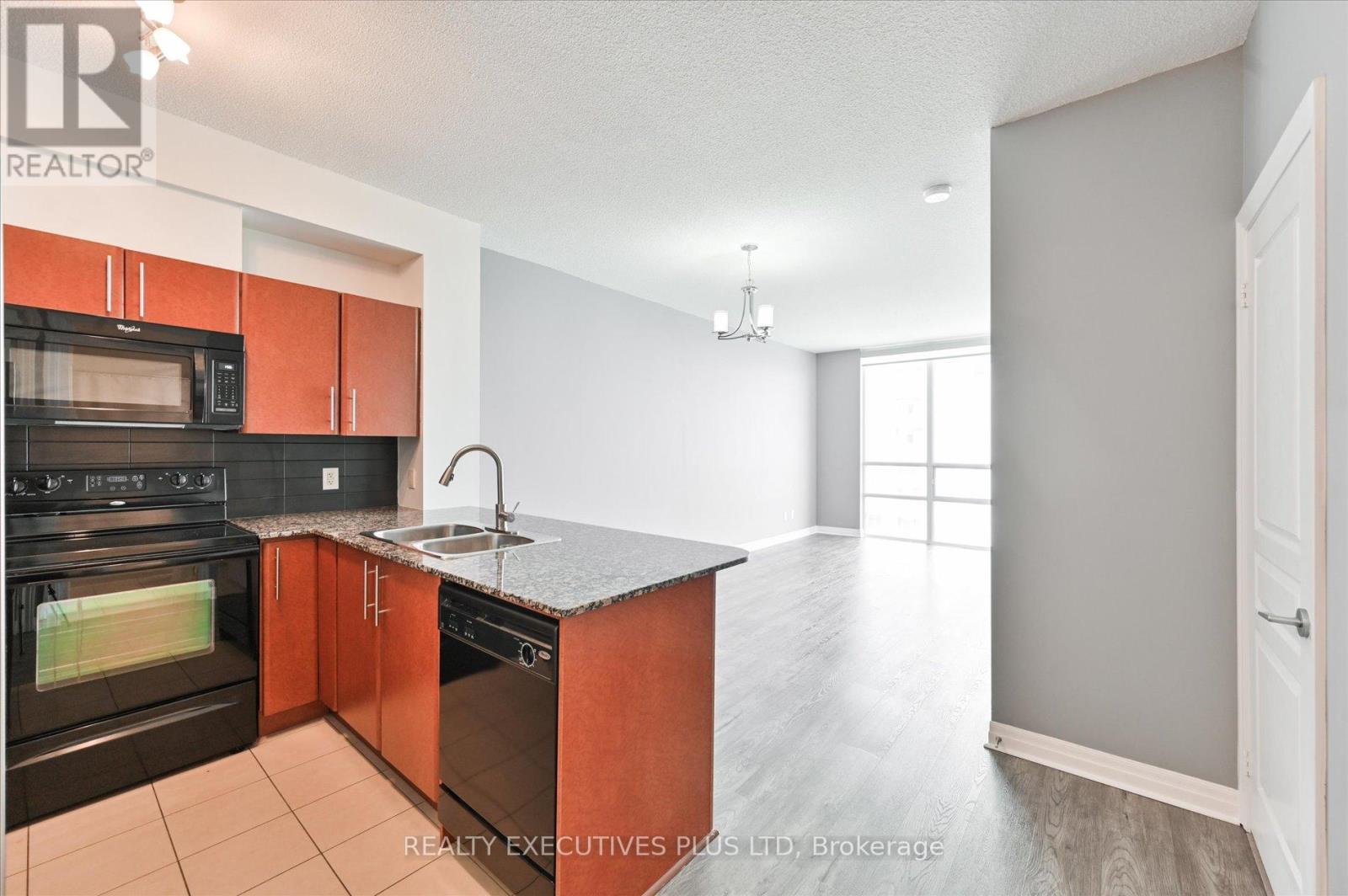 2103 - 3515 Kariya Drive, Mississauga, Ontario  L5B 0C1 - Photo 6 - W12668200