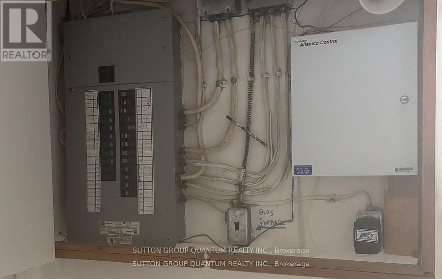 61 Forest Avenue, Mississauga, Ontario  L5G 1L3 - Photo 31 - W12668210