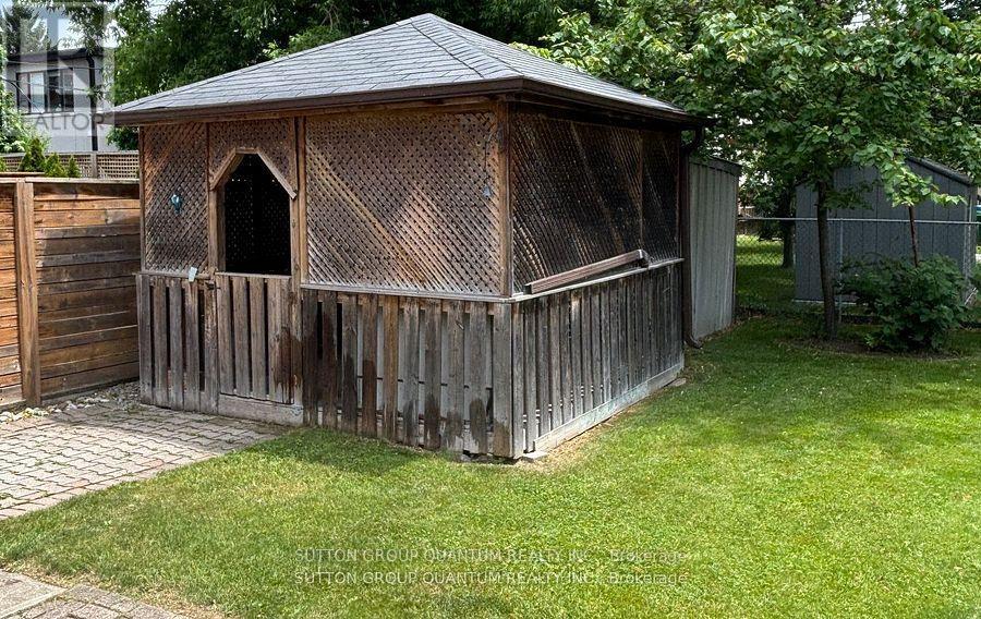 61 Forest Avenue, Mississauga, Ontario  L5G 1L3 - Photo 36 - W12668210