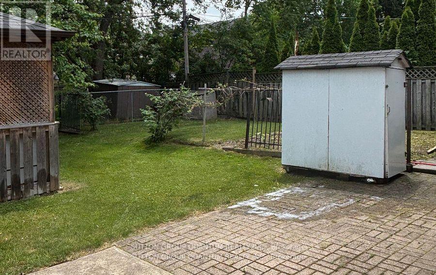 61 Forest Avenue, Mississauga, Ontario  L5G 1L3 - Photo 37 - W12668210