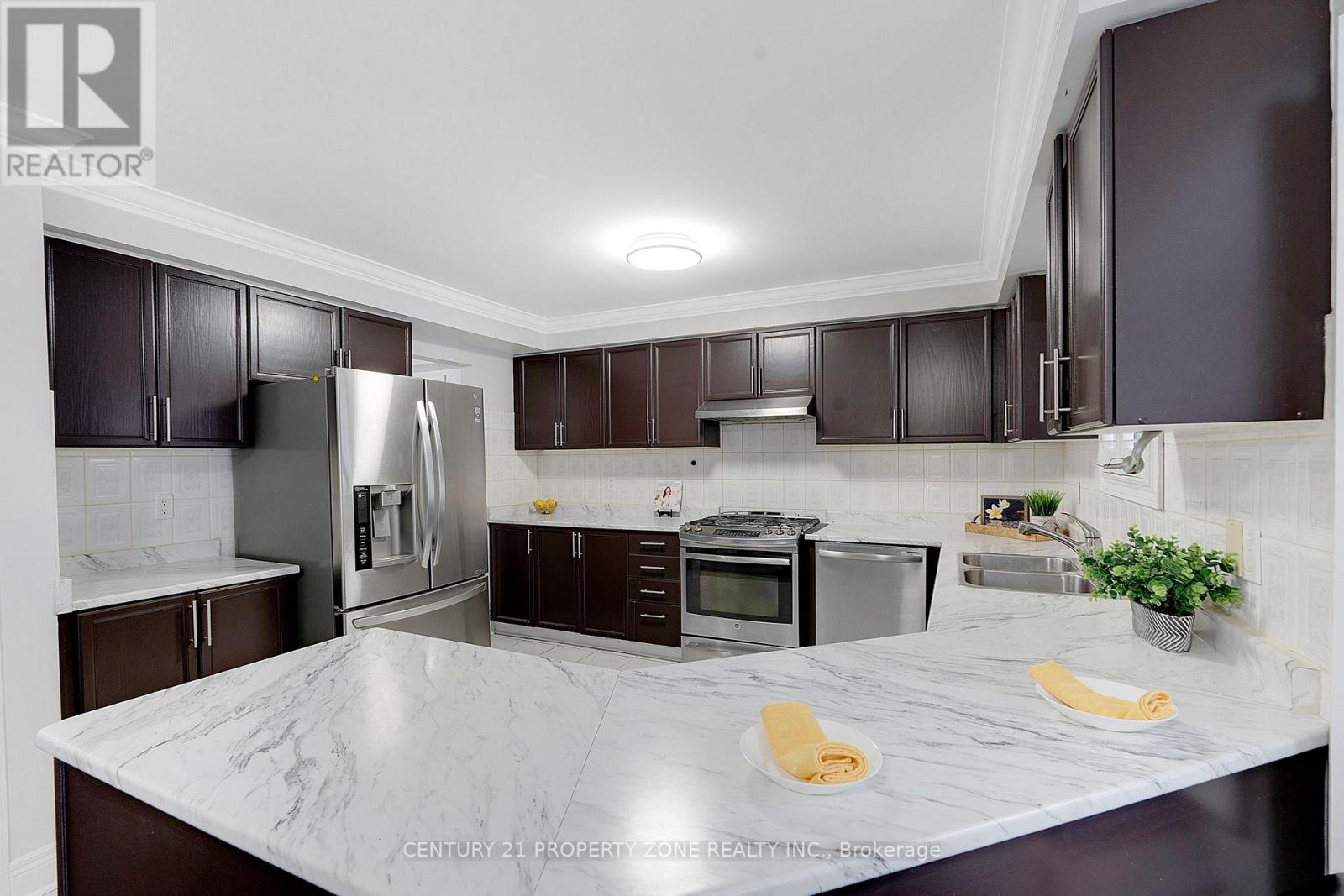 15 Keystone Drive, Brampton, Ontario  L6Y 3K8 - Photo 14 - W12668214