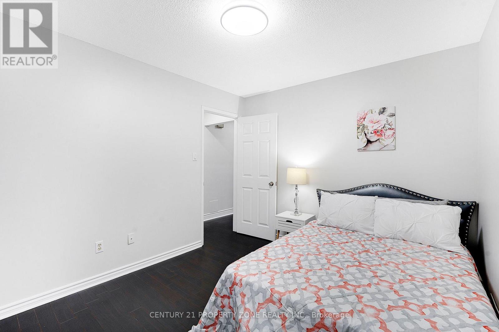 15 Keystone Drive, Brampton, Ontario  L6Y 3K8 - Photo 21 - W12668214