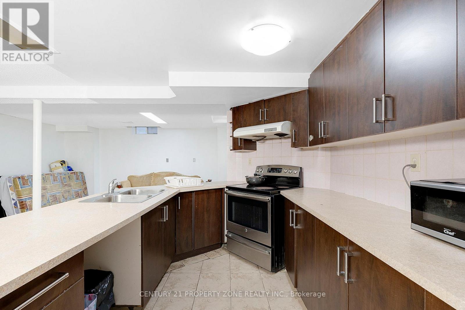 15 Keystone Drive, Brampton, Ontario  L6Y 3K8 - Photo 42 - W12668214