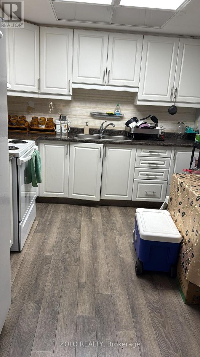 804 - 8 Lisa Street, Brampton, Ontario  L6T 4S6 - Photo 34 - W12668224