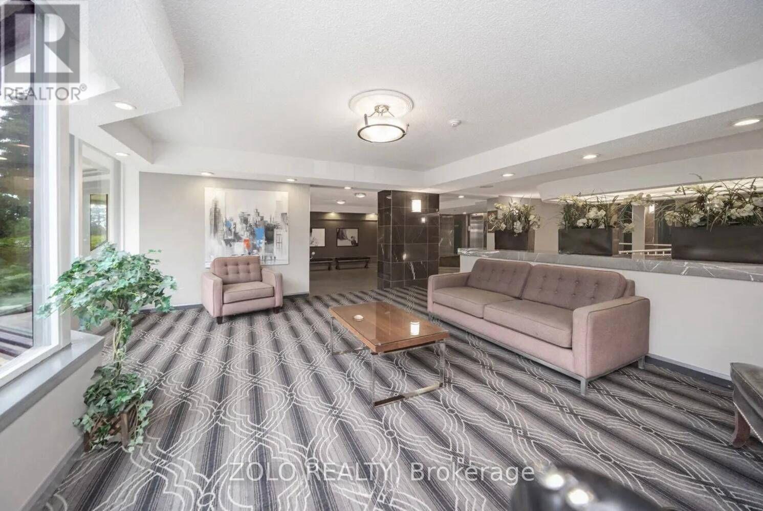 804 - 8 Lisa Street, Brampton, Ontario  L6T 4S6 - Photo 5 - W12668224