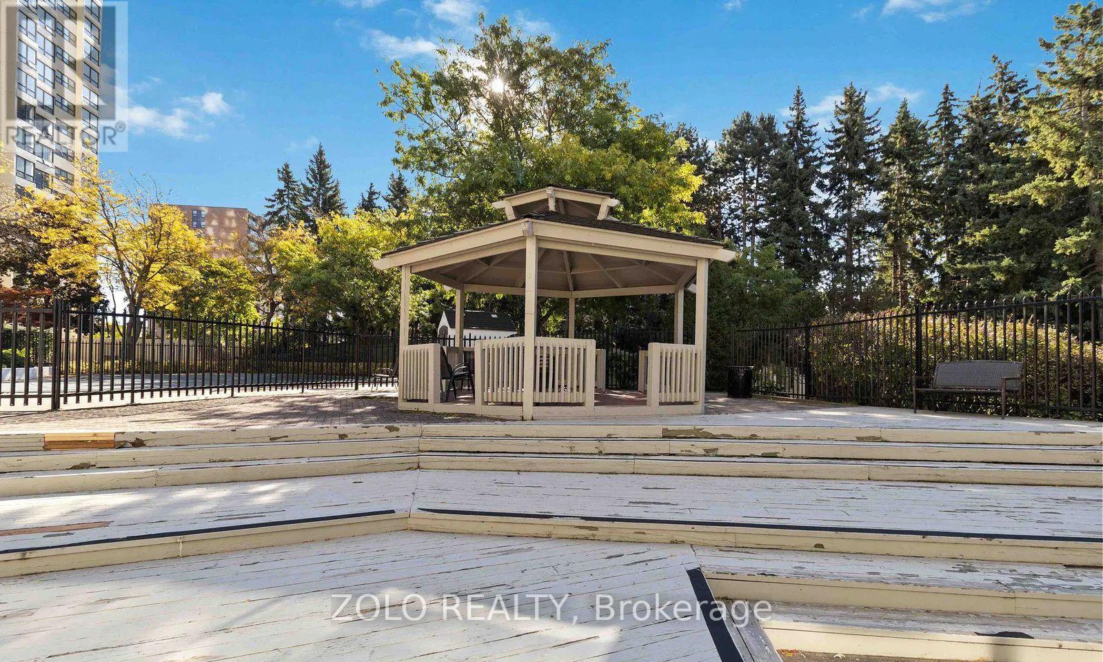 804 - 8 Lisa Street, Brampton, Ontario  L6T 4S6 - Photo 9 - W12668224