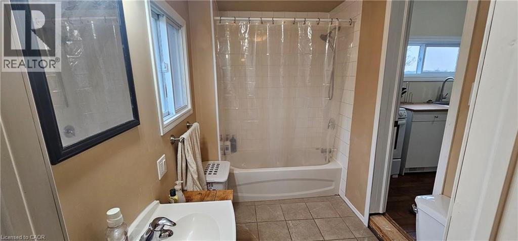 1083 Indiana Road E, Haldimand County, Ontario  N0A 1C0 - Photo 21 - 40796444