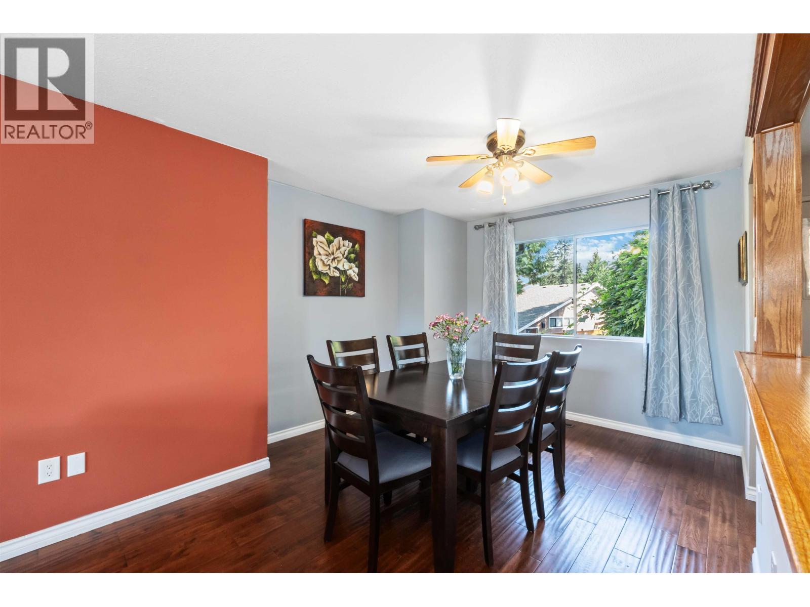 21064 Barker Avenue, Maple Ridge, British Columbia  V2X 8R6 - Photo 11 - R3076275