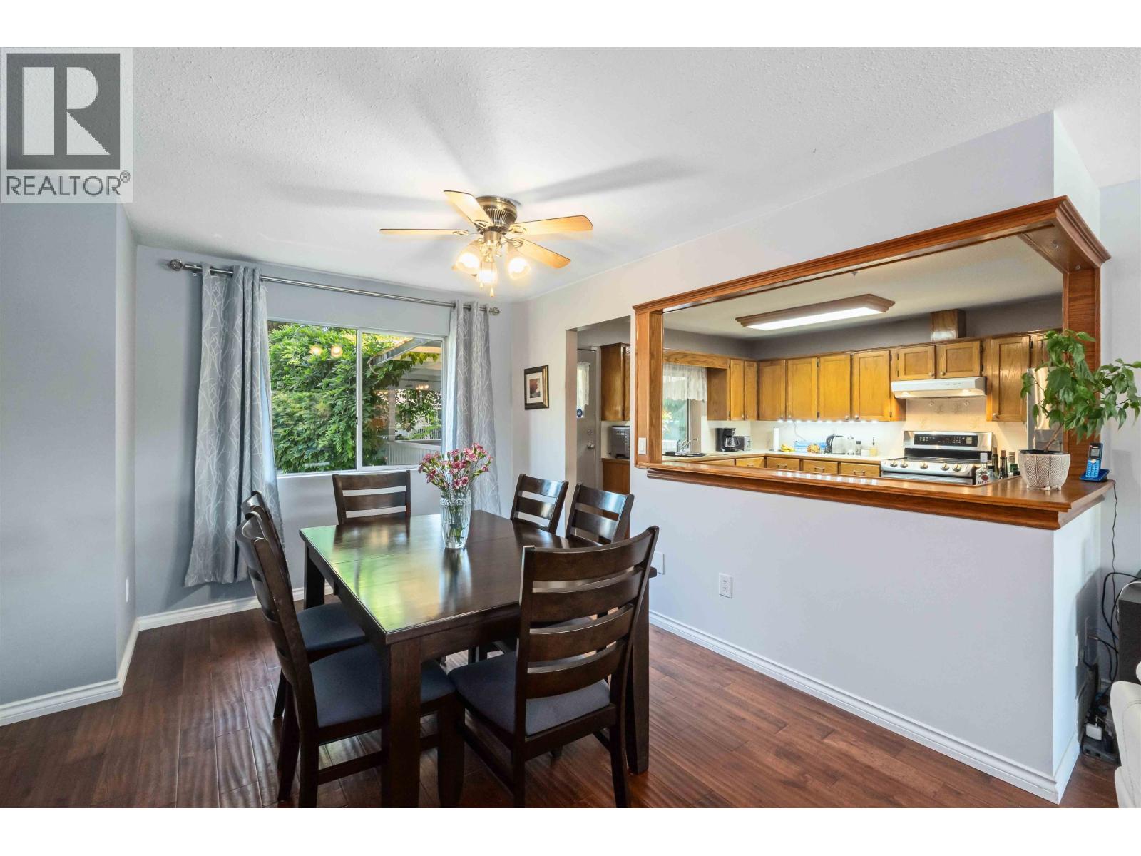 21064 Barker Avenue, Maple Ridge, British Columbia  V2X 8R6 - Photo 10 - R3076275