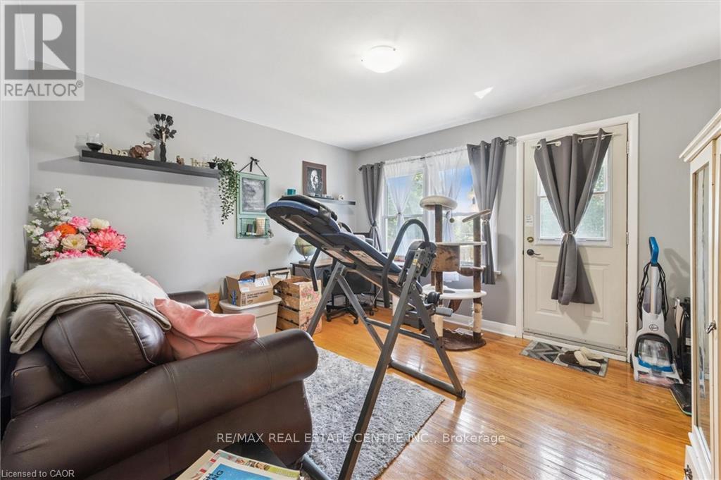 3 - 115 Marlborough Avenue, Kitchener, Ontario  N2M 1H7 - Photo 11 - X12667844