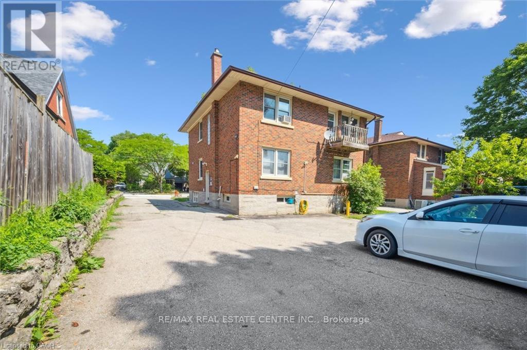 3 - 115 Marlborough Avenue, Kitchener, Ontario  N2M 1H7 - Photo 17 - X12667844