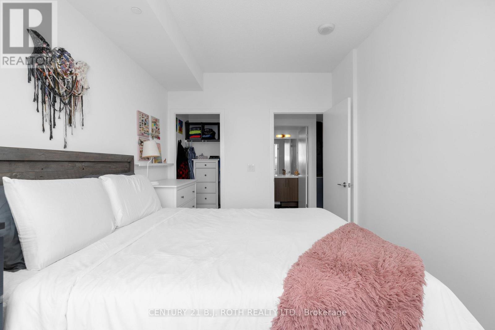 1507 - 85 Duke Street W, Kitchener, Ontario  N2H 0B7 - Photo 12 - X12667892