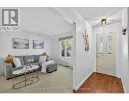 19 SALINA PLACE, Hamilton, Ontario