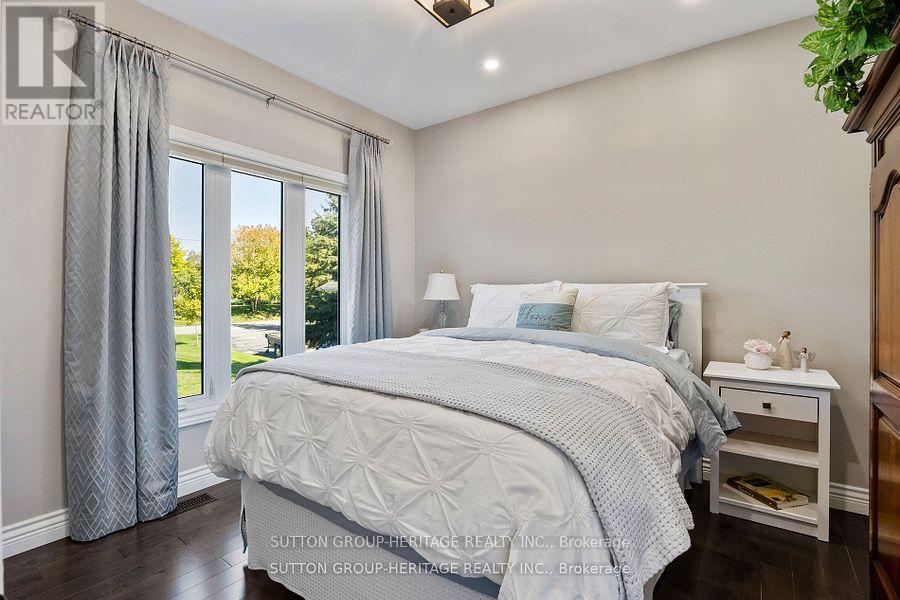 52 Hillside Drive, Kawartha Lakes, Ontario  K0M 2C0 - Photo 30 - X12668092