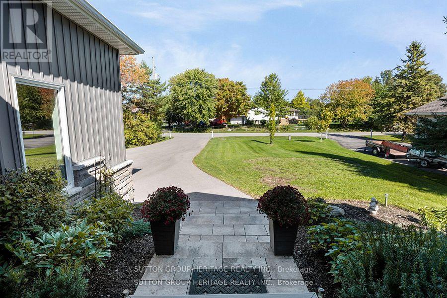 52 Hillside Drive, Kawartha Lakes, Ontario  K0M 2C0 - Photo 6 - X12668092