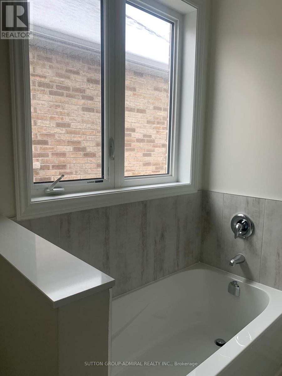 63 Hillcroft Way, Kawartha Lakes, Ontario  L8J 3W9 - Photo 16 - X12668188