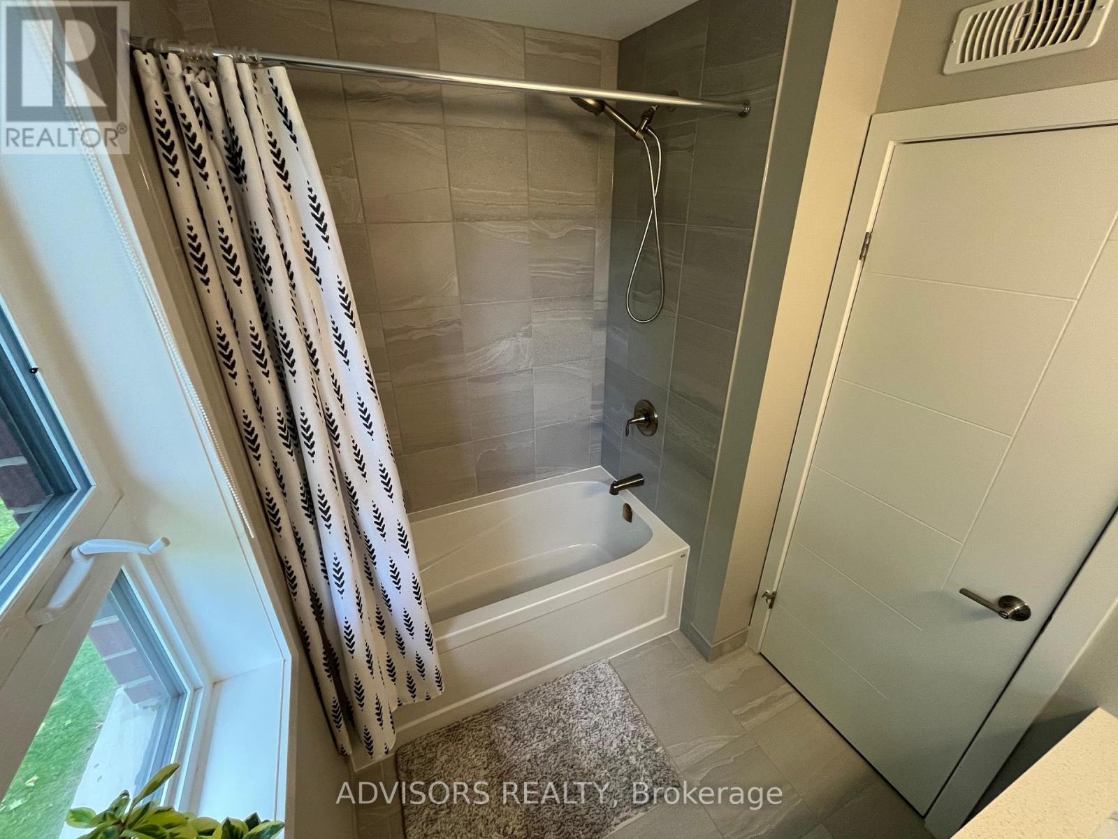 15 - 83 Beechwood Avenue, Guelph, Ontario  N1H 5Z7 - Photo 25 - X12668204