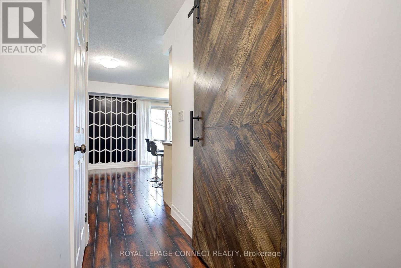 5b - 1180 Countrystone Drive, Kitchener, Ontario  N2N 0B9 - Photo 5 - X12668212