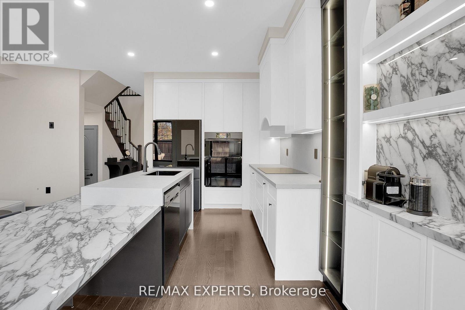 18 Morra Avenue, Caledon, Ontario  L7E 4K5 - Photo 7 - W12667946