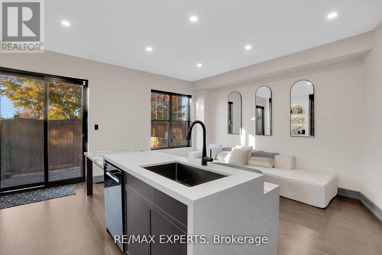 18 Morra Avenue, Caledon, Ontario  L7E 4K5 - Photo 9 - W12667946