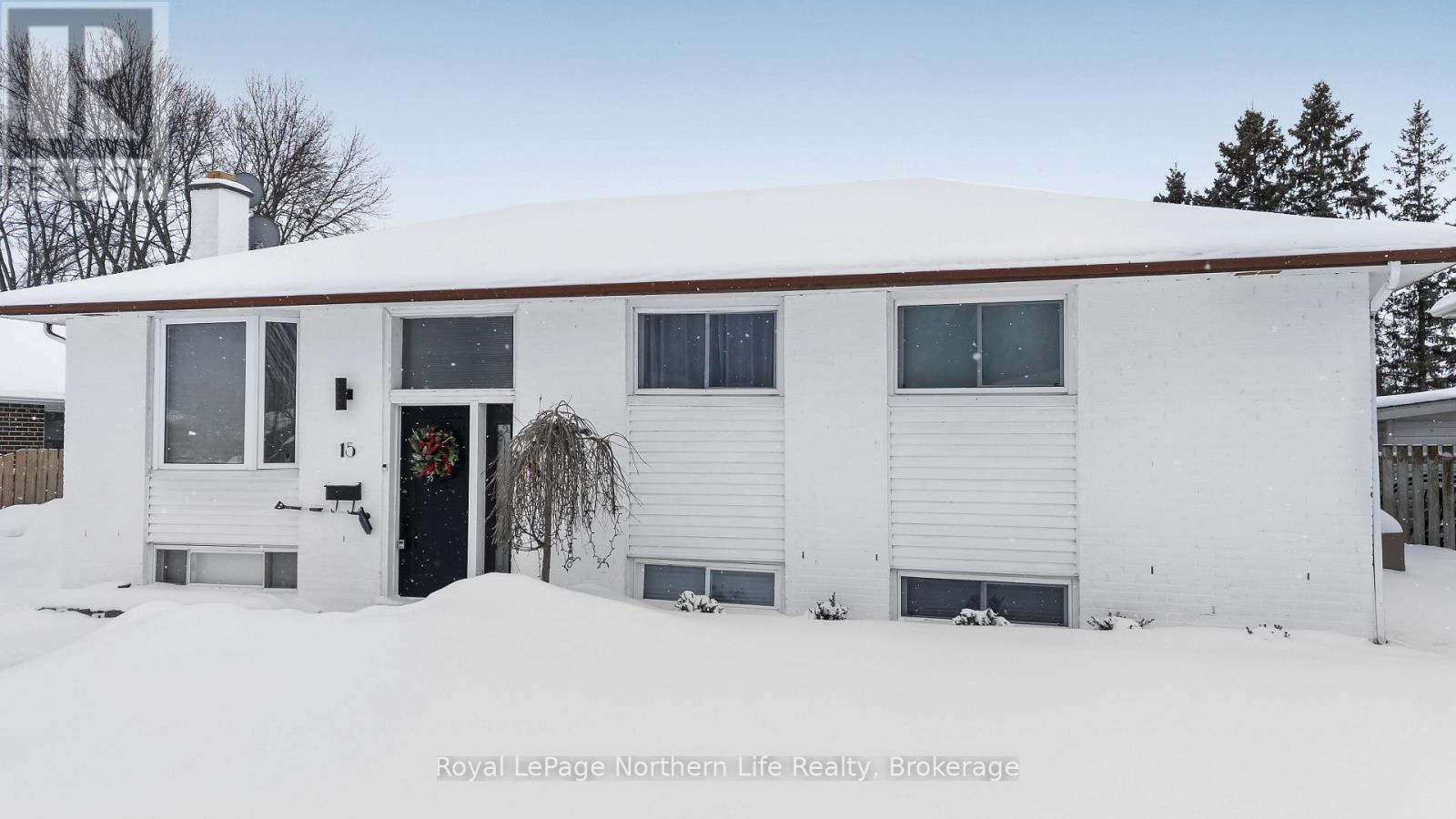 15 Tweedsmuir Drive, North Bay, Ontario  P1A 2V3 - Photo 2 - X12668406