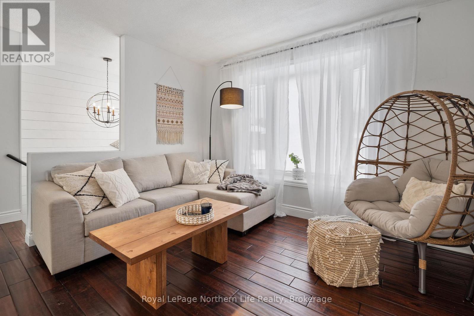 15 Tweedsmuir Drive, North Bay, Ontario  P1A 2V3 - Photo 5 - X12668406