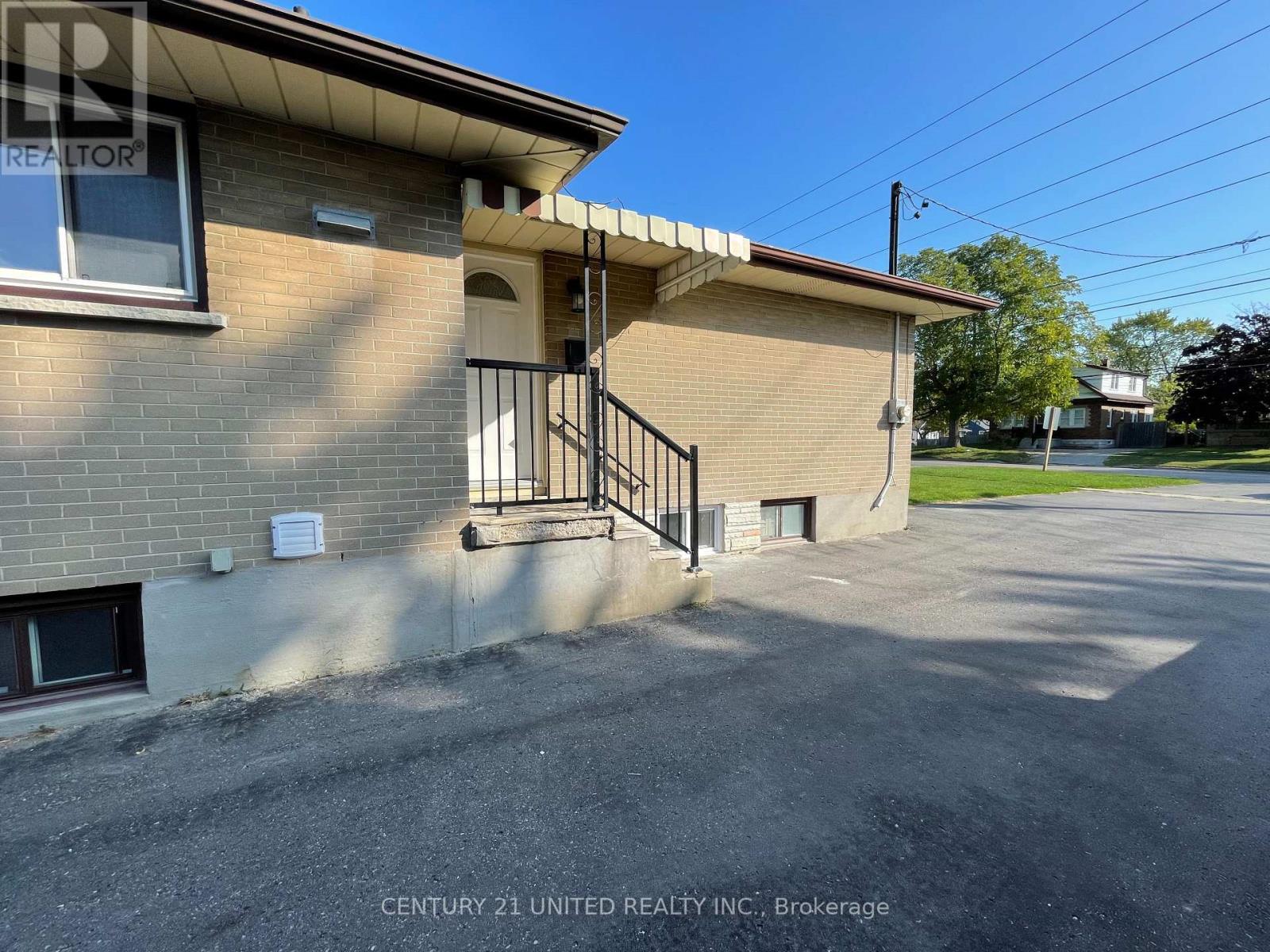 Upper - 334 Stevenson Road N, Oshawa, Ontario  L1J 5N2 - Photo 3 - E12668444